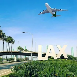  Hostel Lax United States
