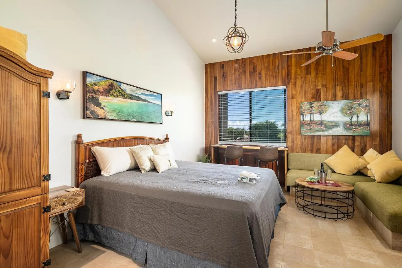 Bed & Breakfast Noahs Hideaway Luxury B&B Lahaina